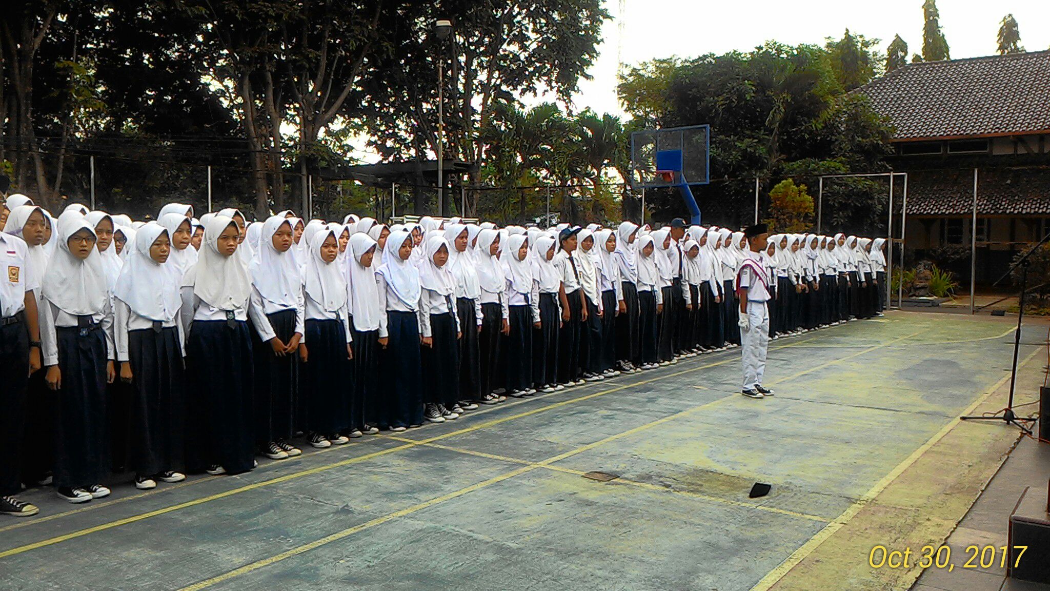 Kegiatan Pembiasaan Kebiasaan Positif Di SMP Negeri 1 Kuningan