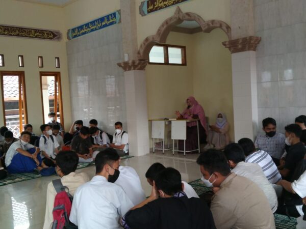 Pesantren Ramadhan SMPN 1 Kuningan